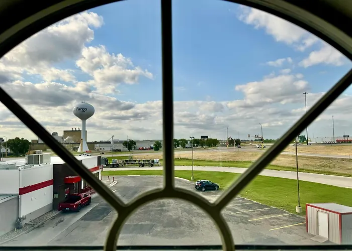 Fargo Airport Inn