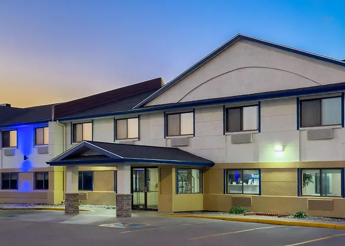 Travelodge By Wyndham Fargo